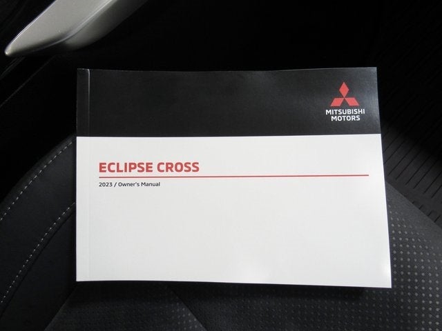 2023 Mitsubishi Eclipse Cross SE 4WD WITH HEATED SEATS!